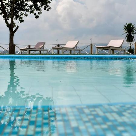 Pili Pili Boutique Hotel Kigali Esterno foto