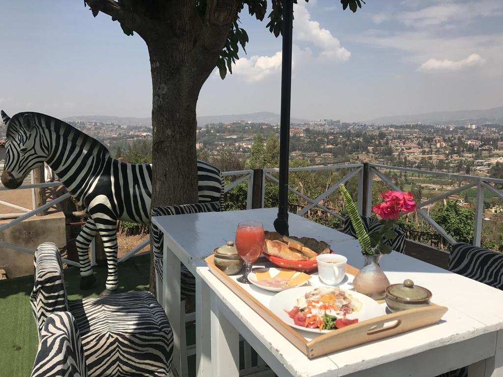 Pili Pili Boutique Hotel Kigali Esterno foto
